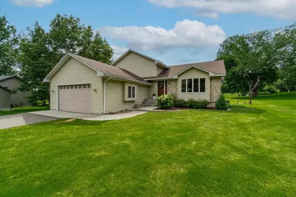 River Falls, WI 54022,74 W Woodridge Drive