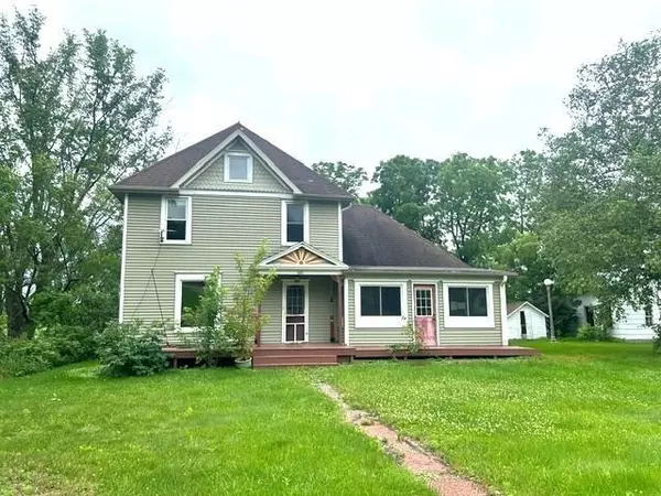 527 W Mill Road, Blair, WI 54616