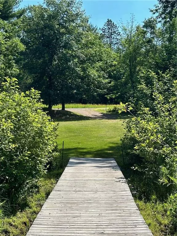 Spooner, WI 54801,W9617 McKenzie Path