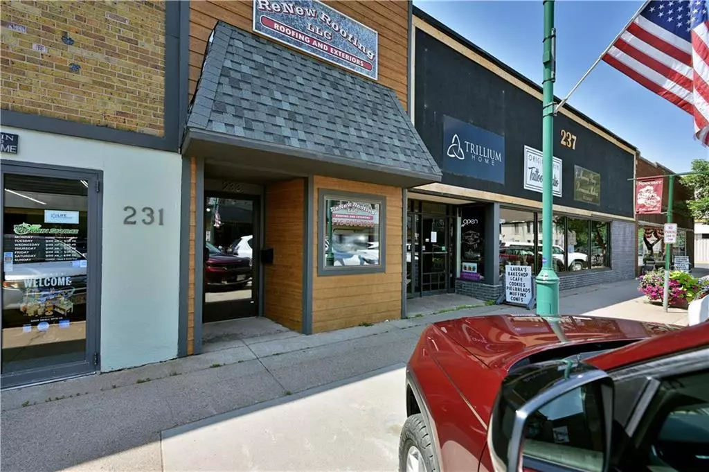 Spooner, WI 54801,233 Walnut Street