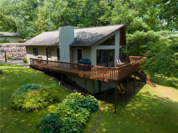 Sarona, WI 54870,N3102 Lakeview Drive