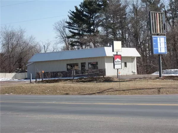426 US Highway 63, Clear Lake, WI 54005