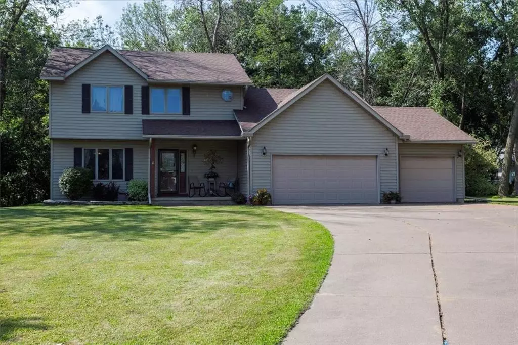 Menomonie, WI 54751,2905 Meadowbrook Lane