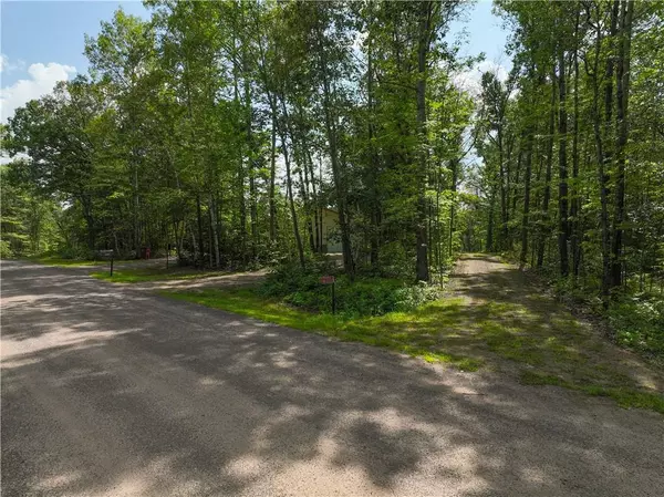 Spooner, WI 54801,N6333 Ellsworth Lake Drive