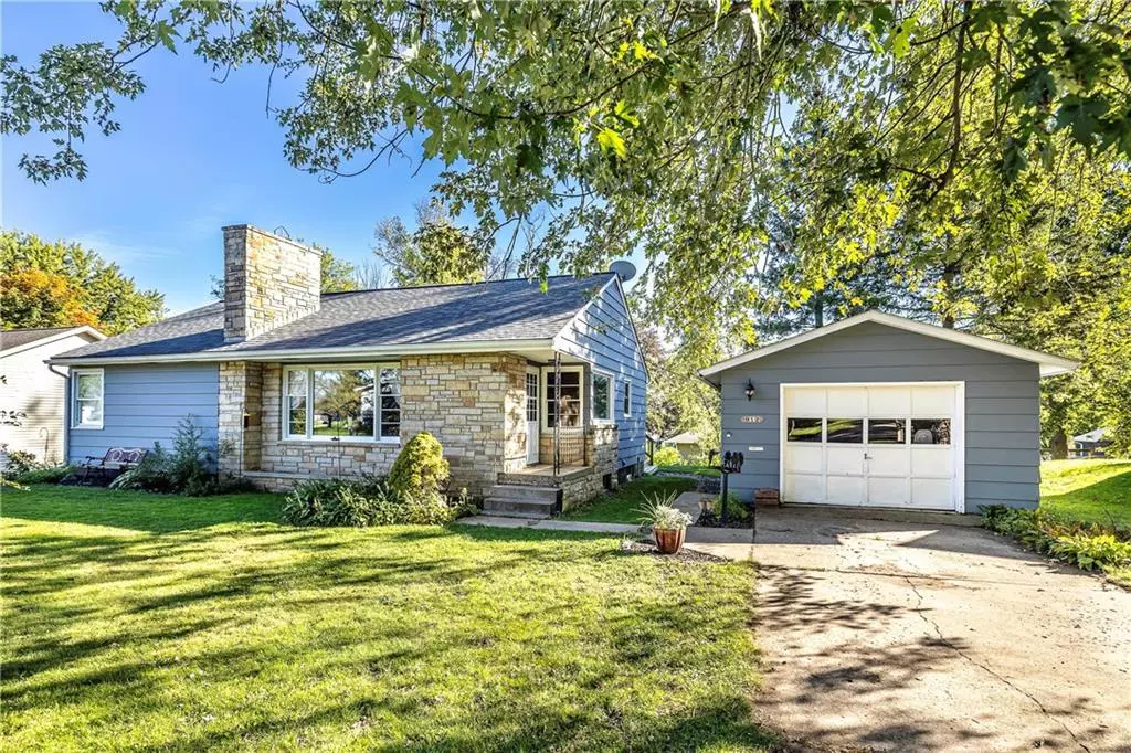 Black River Falls, WI 54615,912 Monroe Street