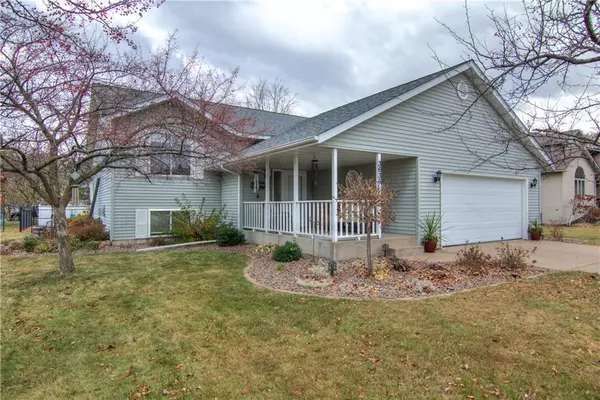 3636 Parkside Circle E, Eau Claire, WI 54701