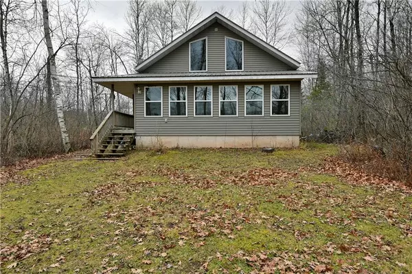 N4506 Port Arthur Road, Ladysmith, WI 54848