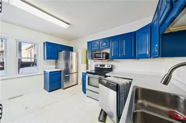 Glenwood City, WI 54013,343 Pine Street