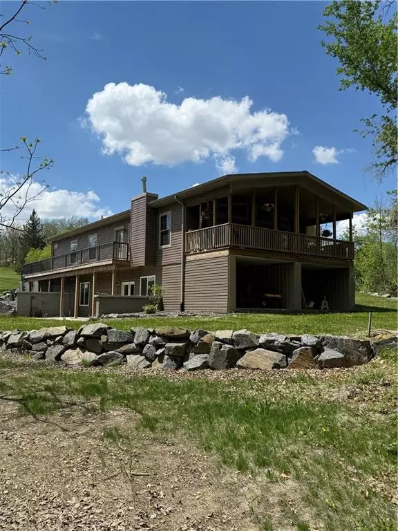 Whitehall, WI 54773,18430 Hillside Drive