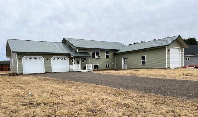 111 Reinhart Drive, Shell Lake, WI 54871