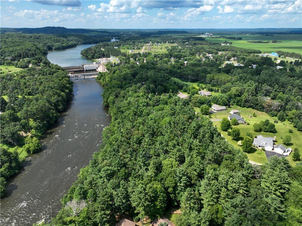 Menomonie, WI 54751,N6927 549th Street