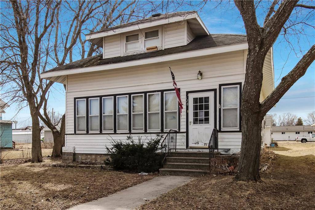 128 Lulu Avenue #1, Almena, WI 54805