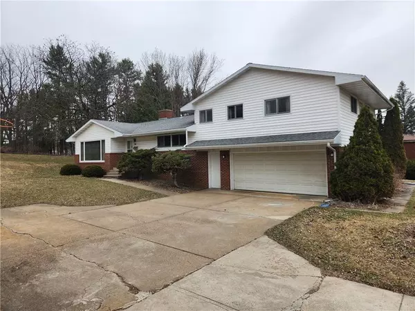 420 9th Street, Black River Falls, WI 54615
