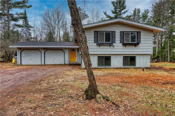 10749 Namekagon Lane, Hayward, WI 54843