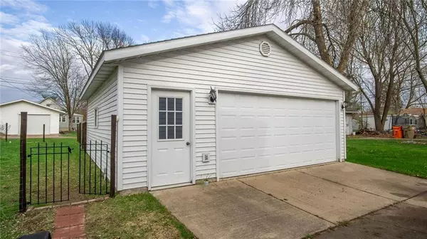 Chippewa Falls, WI 54729,633 Maple Street