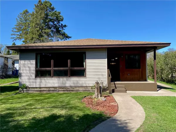 318 Spruce Street, Spooner, WI 54801
