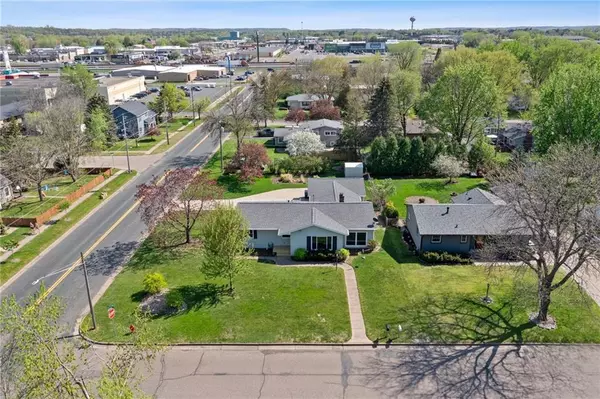 Hudson, WI 54016,1628 Summer Street