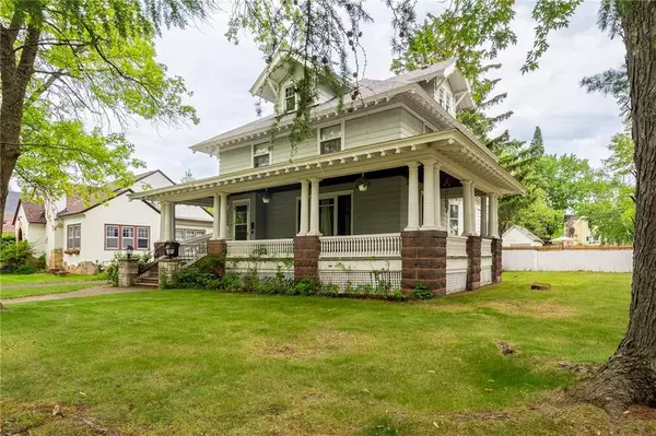 Spooner, WI 54801,404 Walnut Street