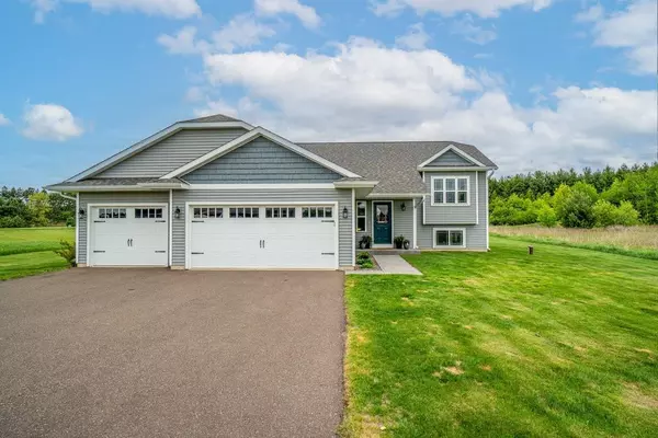 17344 99th Avenue, Chippewa Falls, WI 54729