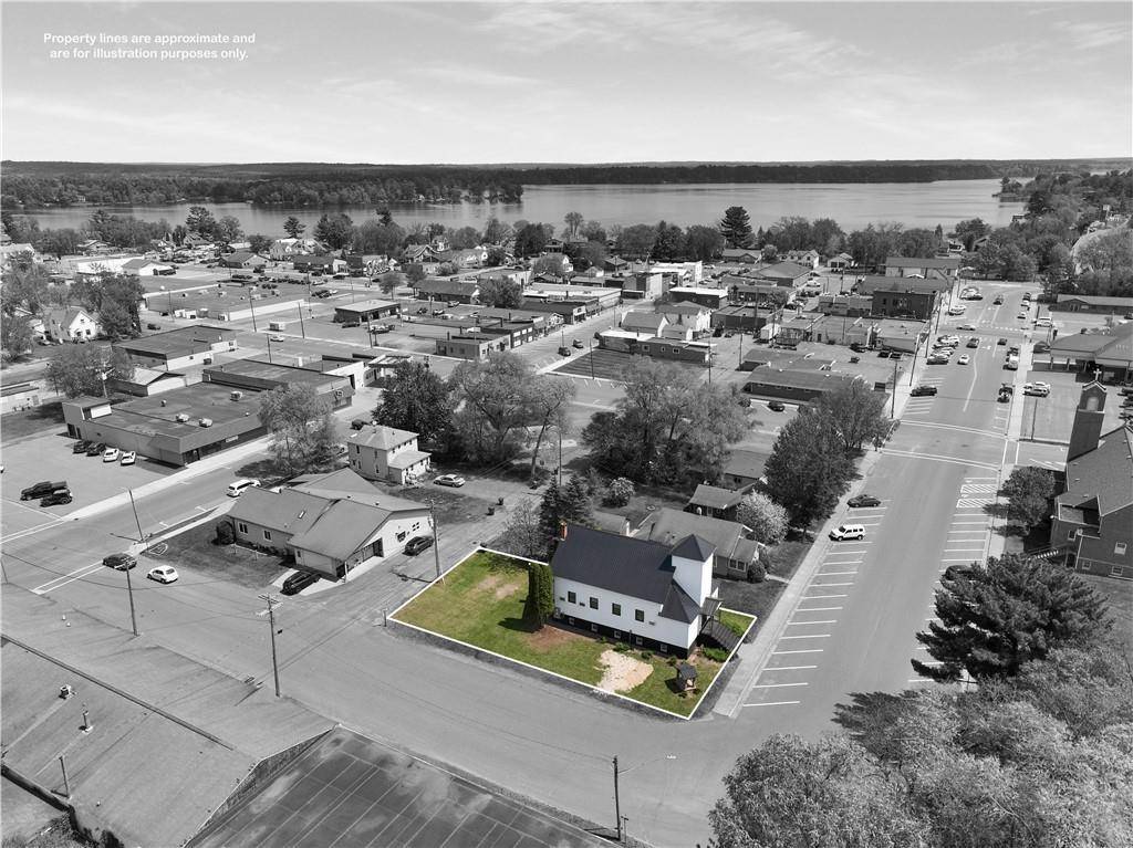 Chetek, WI 54728,324 Douglas Street #1-2