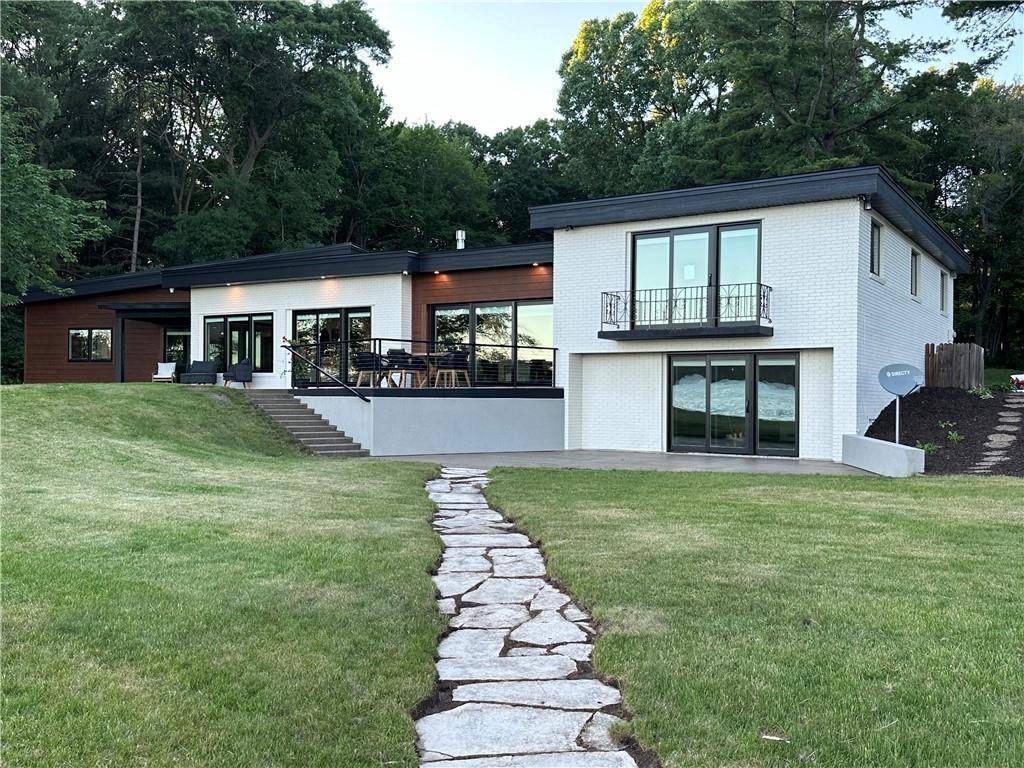 5839 North Shore Drive, Eau Claire, WI 54703