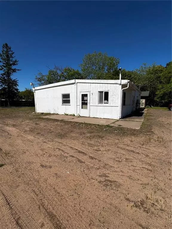 Chetek, WI 54728,909 Dallas Street