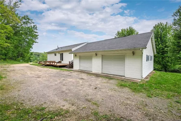 Menomonie, WI 54751,E4703 430th Avenue