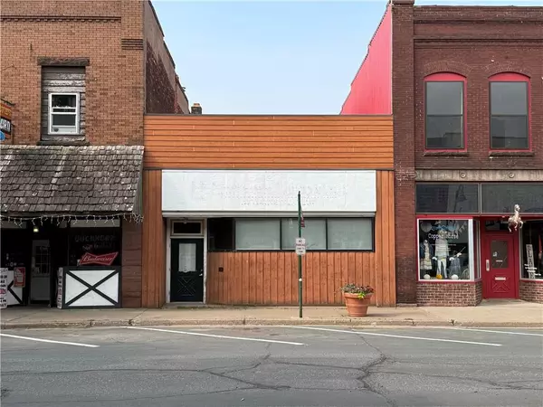 109 Walnut Street, Spooner, WI 54801