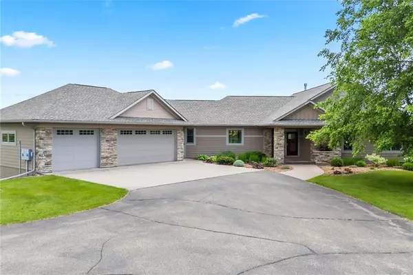Hudson, WI 54016,433 Sunset Drive