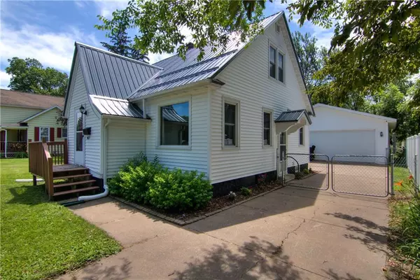 407 Dwight Street, Chippewa Falls, WI 54729