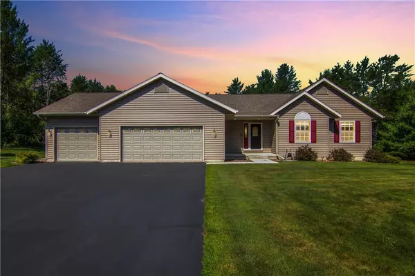 1120 Briarcliffe Drive, Altoona, WI 54720