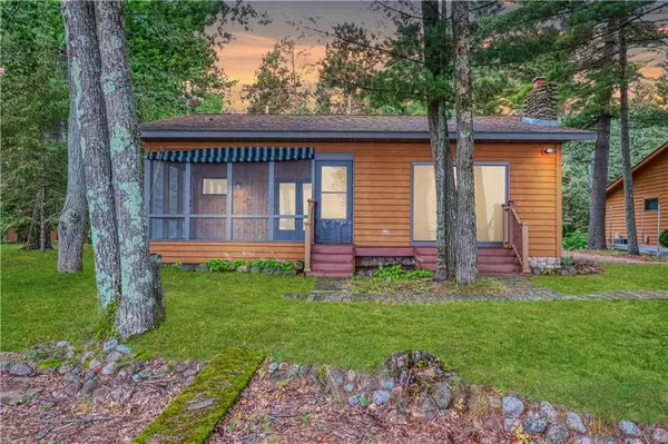 6870 Victory Heights Circle, Stone Lake, WI 54876