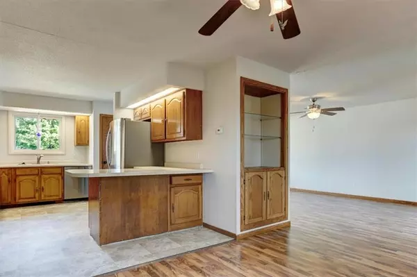 Menomonie, WI 54751,1402 16th Avenue