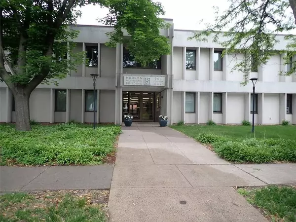 901 4th Street, Hudson, WI 54016