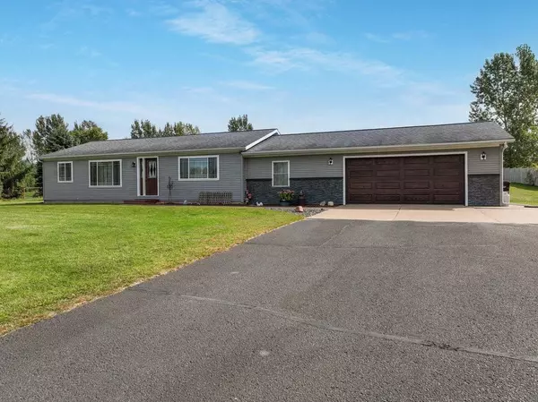1281 W Northstar Lane, Eau Claire, WI 54703