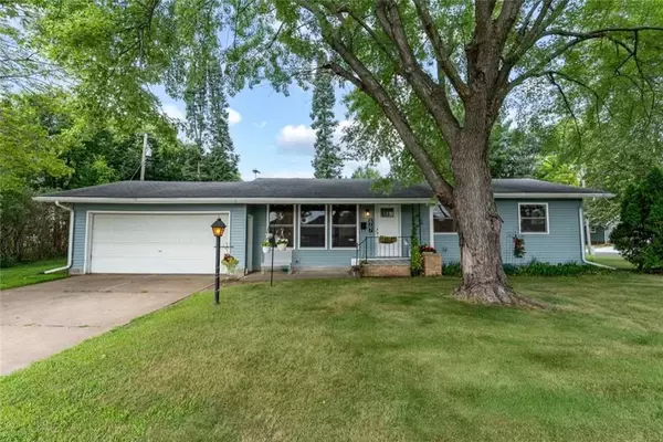 867 Tainter Street, Menomonie, WI 54751