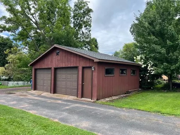 Shell Lake, WI 54871,210 7th Avenue