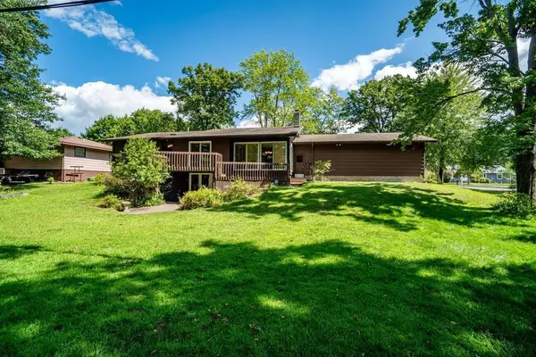 Menomonie, WI 54751,1121 River Heights Road