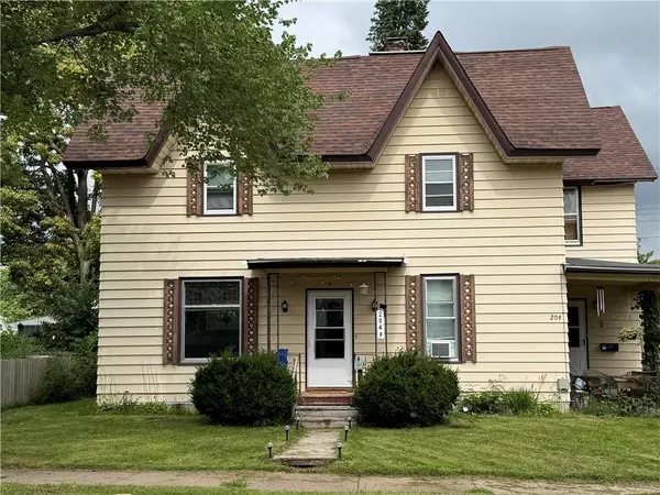 204 W Cedar Street #3, Chippewa Falls, WI 54729
