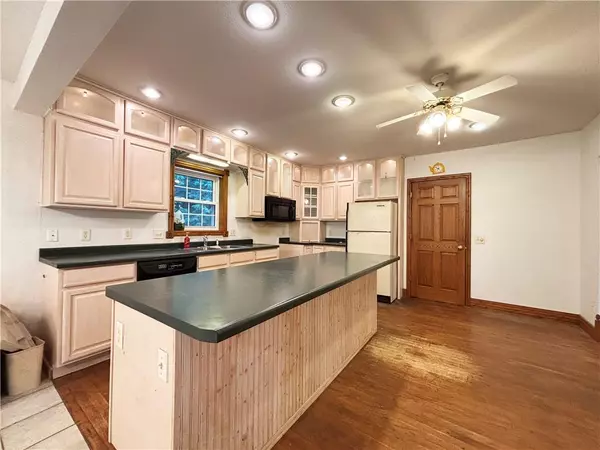 Rice Lake, WI 54868,2445 16th Street