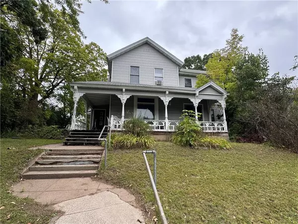 126 W Cedar Street #2, Chippewa Falls, WI 54729