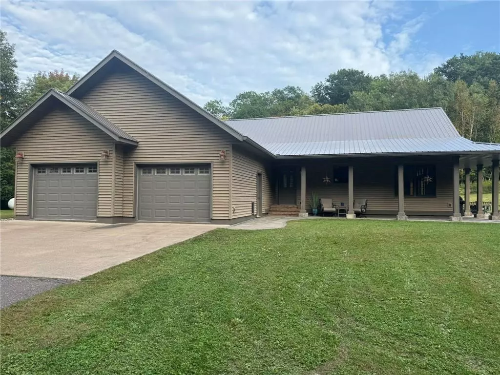 Dallas, WI 54733,1449 3 1/2 Avenue