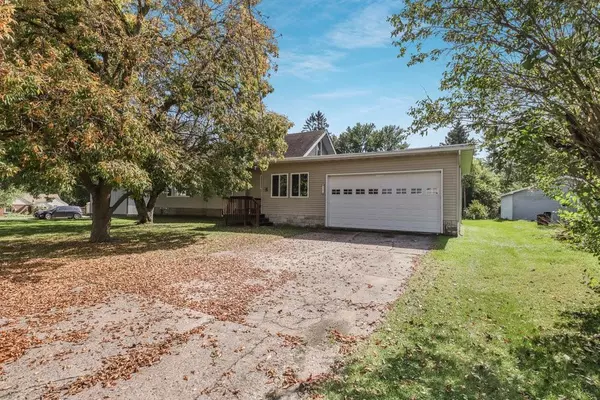 200 Soo Avenue, Almena, WI 54805