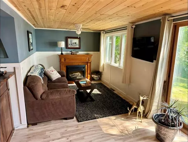 Superior, WI 54880,4980 E Tri Lakes Road