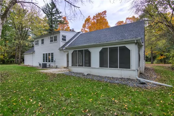 Eau Claire, WI 54701,347 Heather Road