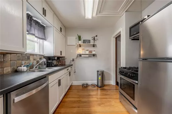 Eau Claire, WI 54703,2712 3rd Street