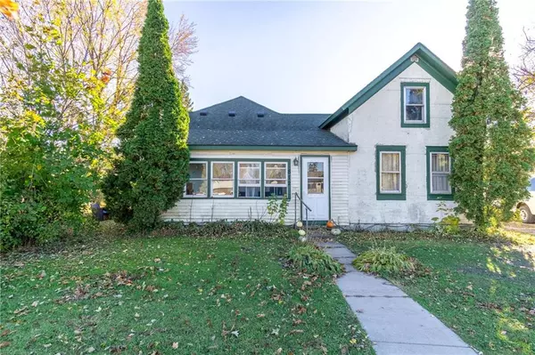 812 W Lincoln Street #1&2, Augusta, WI 54722