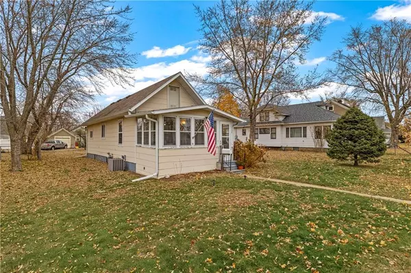 Eau Claire, WI 54701,1524 Lyndale Avenue