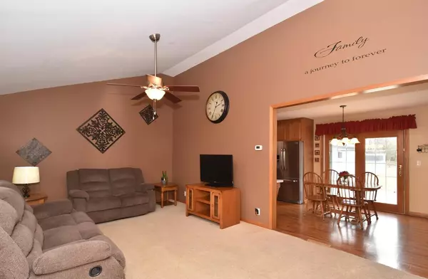 Oak Creek, WI 53154,3349 E Woodview AVENUE