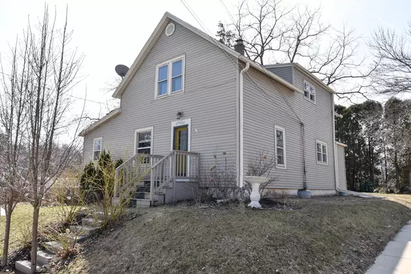 251 N Spring St, Port Washington, WI 53074